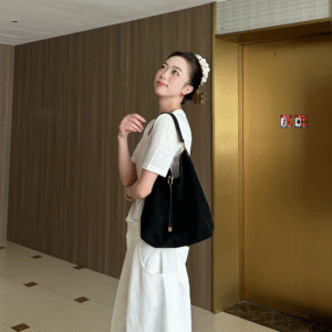 حقيبة كتف نسائية